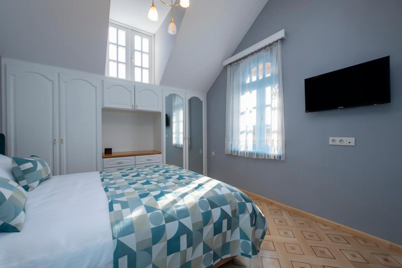 Hotel Solo Tbilisi Buitenkant foto